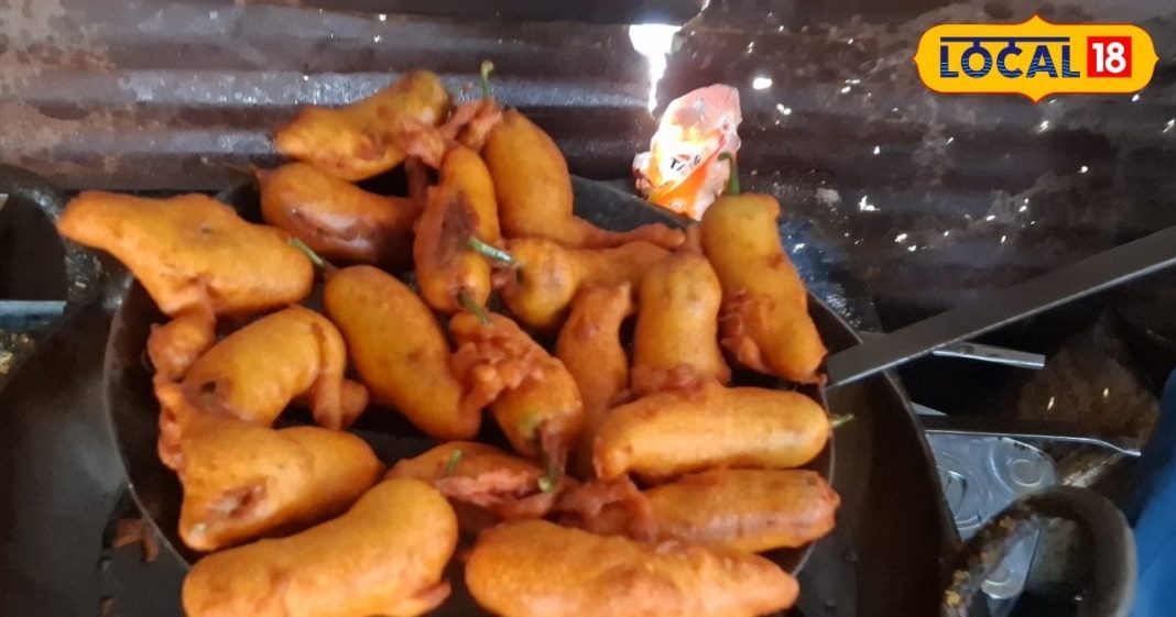 यूपी में भरवा मिर्च पकोड़े ने मचाई धूम, लखनऊ-बहाइच हाईवे पर लोग गाड़ी रोककर खाते हैं लोग, कीमत सिर्फ 10 रुपए