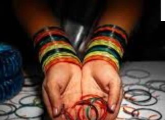 टूटी चूड़ी का महत्व और उपाय: जानें क्या करें और क्या न करें