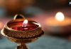 Vastu Tips: अगर दीपक जलाते समय कर रहे हैं यह गलती, तो पुण्य के बजाय मिलेगा पाप ! अभी सुधारें गलती