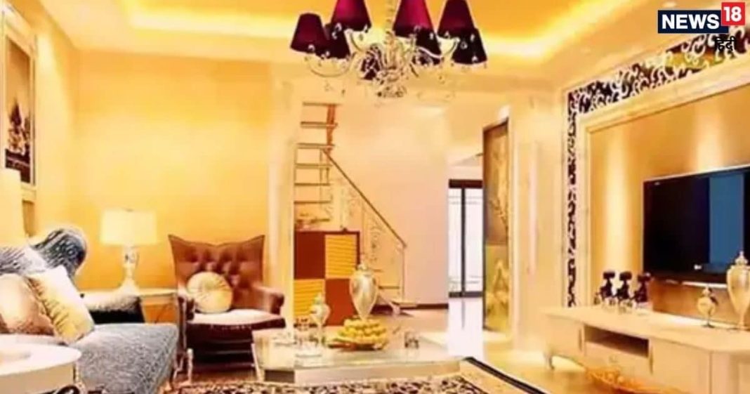 Vastu Tips: कहीं आपके घर के पास भी तो नहीं मंदिर? अगर है तो ये खबर उड़ा सकती है आपकी नींद