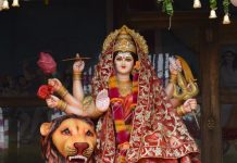 Chaitra Navratri 2025: नवरात्रि के 9 दिन घर के मेन गेट पर जलाएं ऐसा दीपक, प्रसन्न हो मां दुर्गा दूर कर देंगी कष्ट