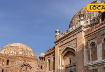 दिल्ली के कोटला मुबारकपुर में बड़े खान और छोटे खान के मकबरे.