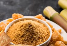 गर्मियों में क्यों नहीं खाना चाहिए गुड़? अगर खाएंगे तो क्या सेहत को नुकसान होगा, एक्सपर्ट ने बता दी सच्चाई