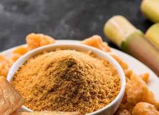 गर्मियों में क्यों नहीं खाना चाहिए गुड़? अगर खाएंगे तो क्या सेहत को नुकसान होगा, एक्सपर्ट ने बता दी सच्चाई