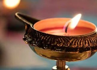 दीपक की बाती का पूरा जल जाने का क्या होता है मतलब? यहां जानिए शुभ या अशुभ किस बात का है ये संकेत!