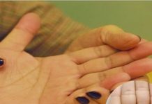 Shani Rekha In Hand: हथेली पर मौजूद शनि रेखा दिलाएगी सुख-सुविधा, कर देगी मालामाल! क्या आपके हाथों में है ये लाइन