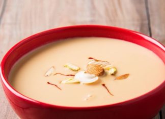 रबड़ी बनाने की आसान रेसिपी: सामग्री और विधि.