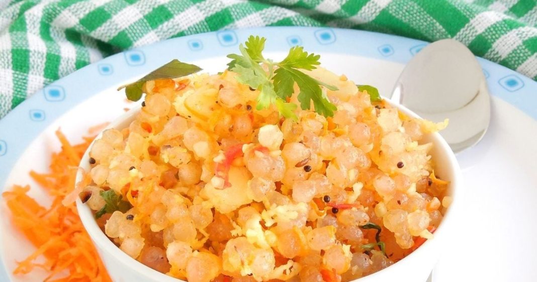 नवरात्रि व्रत रेसिपीज: साबूदाना चिवड़ा और कुट्टू का चीला