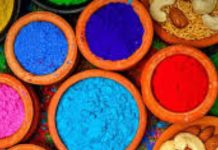 Holi Ke Upay: एक चुटकी गुलाल… इस खास टोटके से खत्म हो जाएंगी सभी समस्याएं! आजमाकर तो देखें, हो जाएगा कमाल