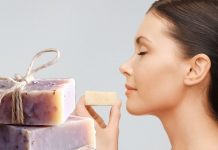 क्या आपने कभी साबुन की एक्सपायरी डेट चेक किया है? भूलकर भी न करें ऐसे शोप का इस्तेमाल, वरना स्किन हो जाएगी बर्बाद