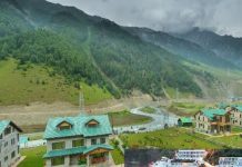 इस बार छुट्टियों में वैष्णो देवी के साथ श्रीनगर का भी प्लान बनाना, वरना सामने से ट्रेन जाते देख ‘मन मसोस’ कर रह जाओगे Indian Railways Mata Vaishno Devi Katra to Srinagar USBRL rail line will start in April know here more details