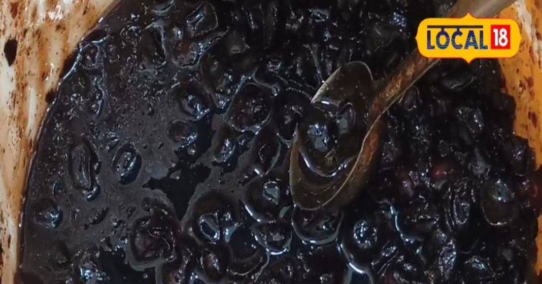 Special plum jam prepared with jaggery know recipe