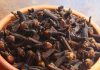 benefits of cloves astro remedies nabhi pe laung bandh ke mantra padhne ke fayde।एस्ट्रो एक्सपर्ट ने बताया गजब का उपाय, जीवन में चल रही बड़ी से बड़ी समस्या भी होगी दूर!, सोने से पहले कर लें ट्राई