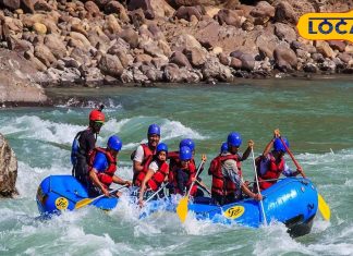 Rishikesh River Rafting: ऋषिकेश में रिवर राफ्टिंग: रोमांच, दूरी और कीमतें.