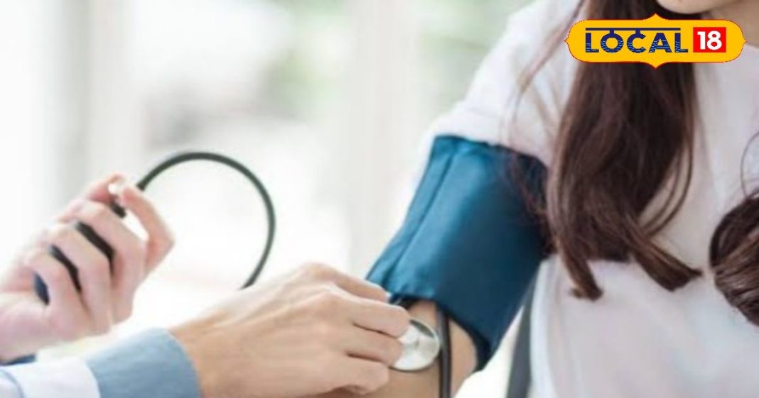 Health Tips: गर्मियों में ब्लड प्रेशर के मरीज न करें ये गलतियां, हो सकती है परेशानी