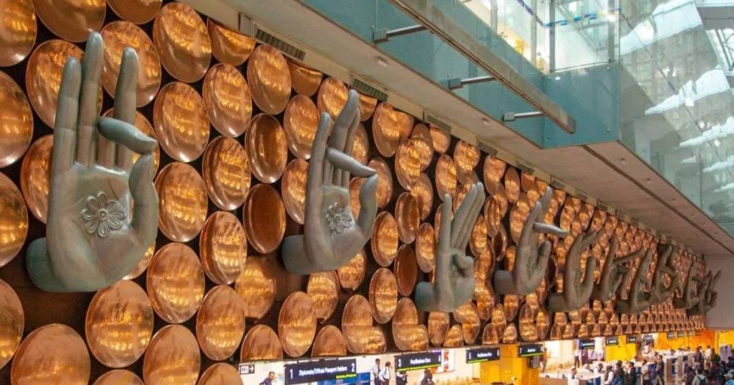 लेडी पैसेंजर ने एस जयशंकर से ऐसा क्या कहा, हरकत में आए IGI एयरपोर्ट के तमाम अफसर, सबूत के साथ देने लगे सफाई