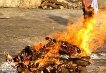 why do hit stick on dead body aster funeral rites know secrets of kapal kriya।अंतिम संस्कार के बाद शव के सिर में क्यों मारते हैं डंडा?, कोई परम्परा या फिर कुछ और? क्या कहते हैं पंडित जी?