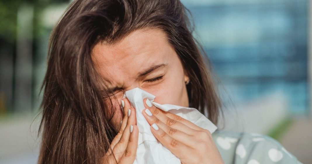 सर्दी-जुकाम होने पर नाक क्यों बहने लगती है? ज्यादातर लोगों में होती है कंफ्यूजन, डॉक्टर से जान लें सच्चाई