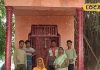UP के इस मंदिर में चढ़ाए जाते हैं मुर्गी के अंडे, पूजा करने से संतान प्राप्ति की है मान्यता, देशभर से आते हैं भक्त