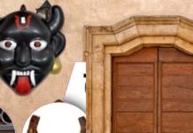 Vastu Tips: क्या आपने भी घर के बाहर लगा रखी हैं ये चीजें? तुरंत हटा दें, वरना पूरे परिवार पर आएगा संकट!