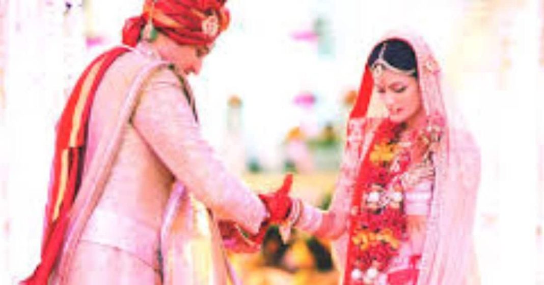 Wedding Traditions : अब कुंडली या चरित्र नहीं बल्कि इस टाइप से लड़कियां कर रही हैं रिश्ते पक्के! जानें ये नया ट्रेंड