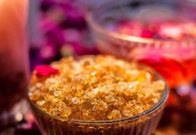 Gond katira benefits: गर्मी में गोंद कतीरा डिहाइड्रेशन से बचाए, पेट को रखे ठंडा