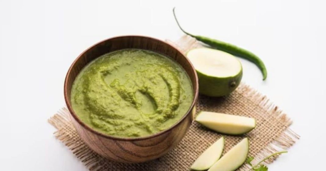 कच्चे आम की चटनी रेसिपी: गर्मियों में बनाएं खट्टी-मीठी चटनी.