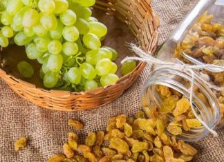 घर पर अंगूर से किशमिश बनाने के आसान तरीके.