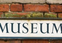 बाल, कंडोम, ब्रोकन रिलेशनशिप, टॉयलेट. – Bharat.one हिंदी