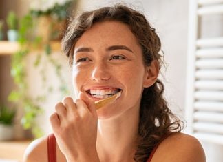 रोज दांतों को अच्छी तरह नहीं करेंगे साफ, 5 घातक बीमारियों का हो जाएंगे शिकार !