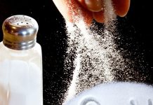 क्या होगा अगर कोई 1 महीने तक नमक न खाएं, ऐसे सोचिएगा भी नहीं, वरना अस्थिपंजर बन जाएगी बॉडी