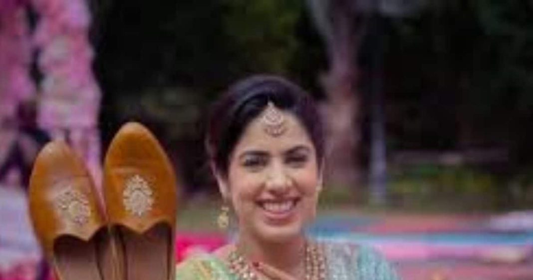 Jute Chori ki Rasam : जूते चोरी की रस्म में हुआ विवाद पंहुचा थाने तक,जानें कब से है ये परंपरा ! भगवान के भी खड़ाऊ हुए थे चोरी