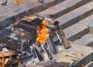 अंतिम संस्कार के 3 दिन बाद क्यों अस्थियां इकठ्ठा करना होता है जरूरी? क्या है इसकी वजह और महत्व, जानें पंडित जी से