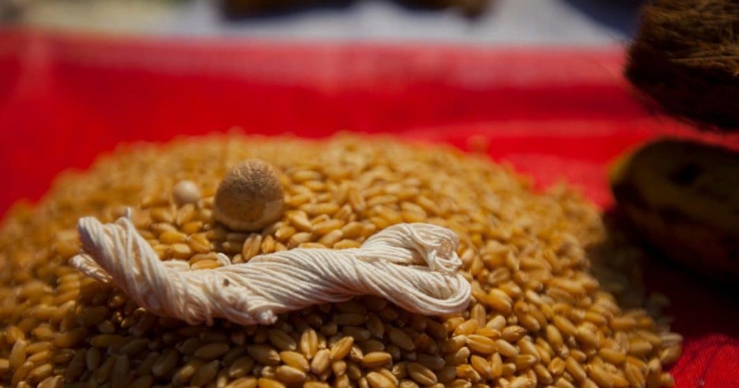 जनेऊ में सिर्फ तीन ही धागे क्यों होते हैं? क्या इसमें छुपा है जीवन का सबसे बड़ा रहस्य!