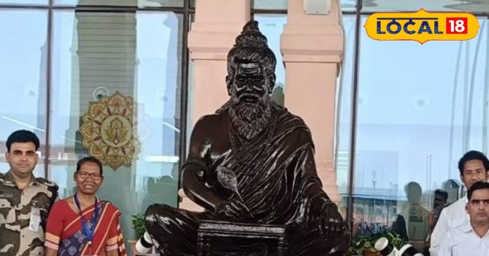 प्लेन से जा रहे हैं रामलला के दर्शन करने, तो