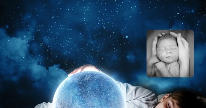 हमारे पूर्वजों से जुड़ा होता है सपने में खुद का