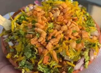 Famous Chaat: यूपी के इस चाट का दूर-दूर तक है जलवा, 25 रूपए में भर जाएगा पेट, स्वाद ऐसा कि खाते ही कहेंगे वाह!