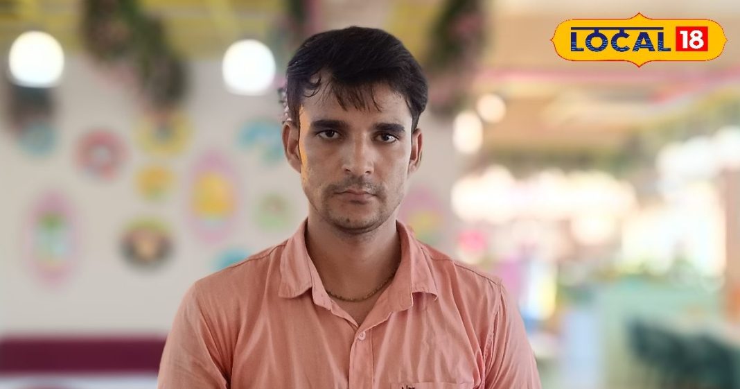 Food News | Famous Chaat of Vrindavan | Vrindavan News | गजब है इस बीटेक चाट की टेक्निक, बन गई यूपी के इस शहर की नई पहचान, शाम को लगता है स्वाद लेने वालों का तांता | technique of this B-Tech chaat is amazing become new identity of this city of UP evening long queue of people to taste it