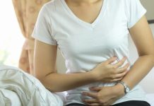 Bloating in Stomach: बैठे-बैठे अक्सर हो जाती है गैस या ब्लोटिंग की दिक्कत? डॉक्टर के इस नुस्खे में है जबरदस्त इलाज!