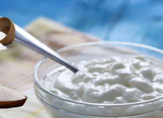 Curd In Salt Vs Sweet। दही में नमक या चीनी डालना सेहत के लिए क्या बेहतर है जानें फायदे.