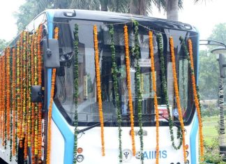दिल्ली एम्स को मिलीं 3 इलेक्ट्रिक बसें, कैंपस के अंदर और बाहर मरीजों को देंगी सेवा aiims delhi gets 3 new electric buses a