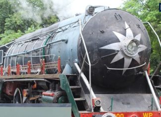 Frontier Mail News- आज भले ही 15 मिनट देरी से चलने वाली ट्रेनों को लेट नहीं माना जाता है, लेकिन कभी एक वीआईपी ट्रेन के 15 मिनट ही लेट होने पर जांच बैठा दी गयी थी. आइए जानते हैं ये ट्रेन कौन सी है?