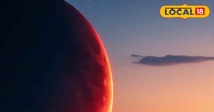 2025 चंद्र ग्रहण: कर्क-सिंह राशि पर असर, जानें उपाय और