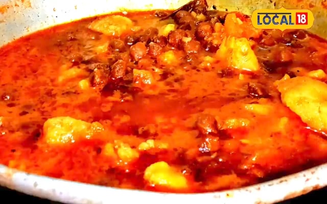 Aloo Chana Recipe: आलू-चने की ये सात्विक सब्जी उंगलियां चाटने पर कर देगी मजबूर, साफ होगी थाली, चट कर जाएंगे सब!