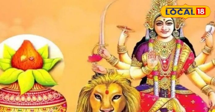 Navratri 2025: नवरात्रि शुरू होने से पहले घर से निकाल