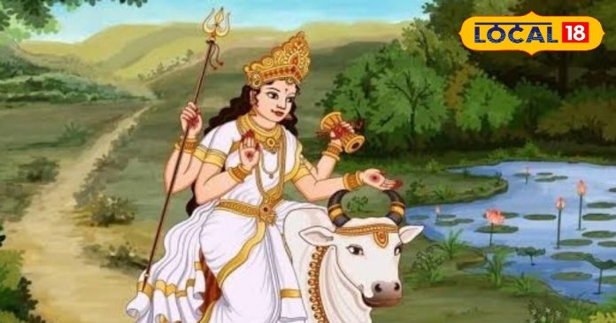 Navratri Day 8: नवरात्रि के 8वें दिन होती है मां