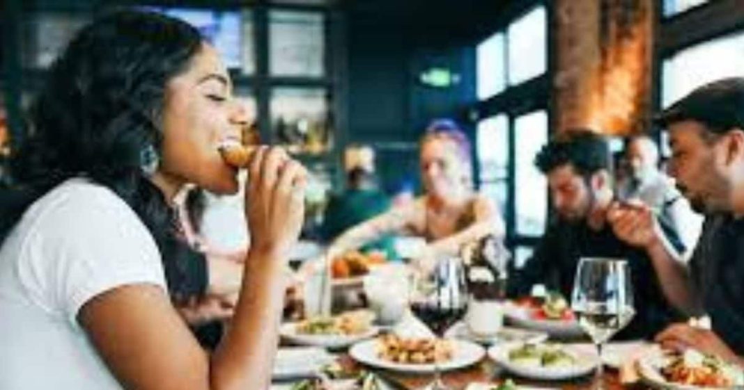 Alcohol and Food Cravings: शराब पीने पर क्यों होती है ज्यादा खाने की इच्छा? क्या इसके पीछे है कोई वैज्ञानिक कारण, जानें सबकुछ