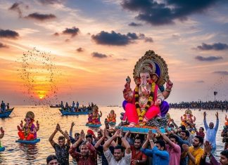 ganesh visarjan 2025 Niyam On Anant Chaturdashi Do not make these mistakes during Ganesh Visarjan | गणेश विसर्जन के दौरान ना करें ये गलतियां और इन बातों का रखें विशेष ध्यान, तभी मिलेगा 10 दिन की पूजा का फल