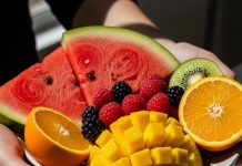 fruitarian diet benefits and side effects। फल-केवल डाइट के फायदे और नुकसान जानें वजन घटाने व स्वास्थ्य पर असर.