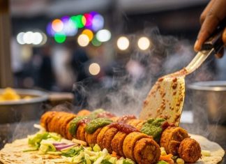 Soya Chaap Roll Recipe। चाप रोल रेसिपी घर पर बनाएं आसान तरीके से, रेस्टोरेंट-स्टाइल स्वाद.